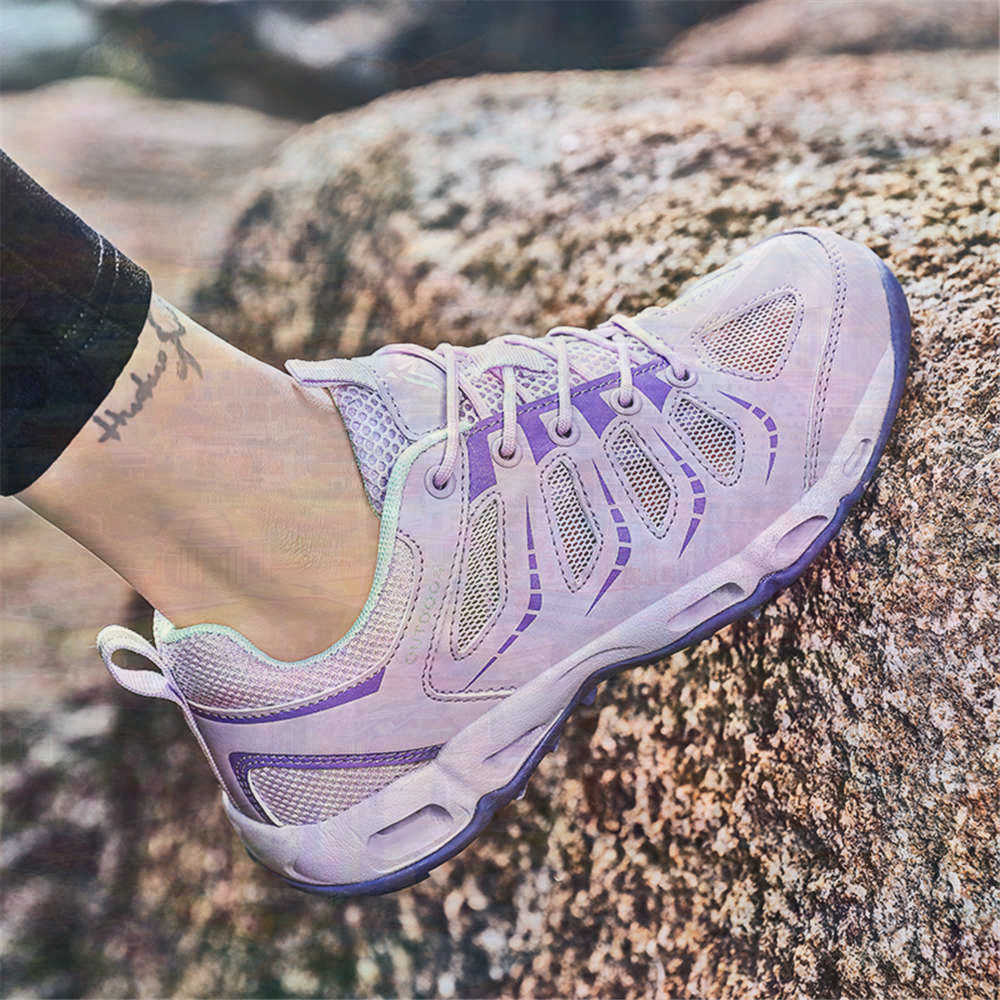 Sumer Round Tip Silver Sneaker - Office Tech For Home のレビューと価格