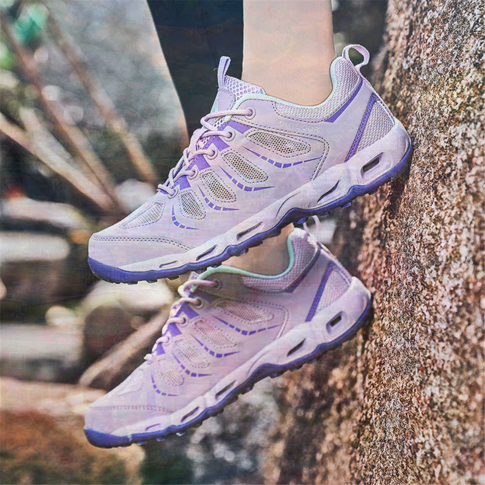 Sumer Round Tip Silver Sneaker - Office Tech For Home のレビューと価格